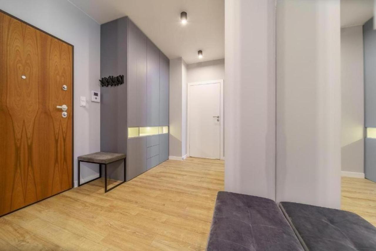 Spacious And Cozy-City Center-Snn65\59 Warsaw Exterior photo
